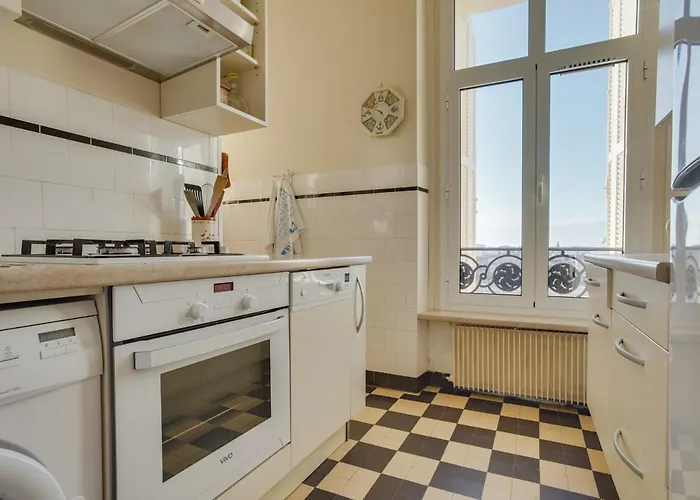 Pour 5 A Avec Parking Securise - Fr-1-474-10 *